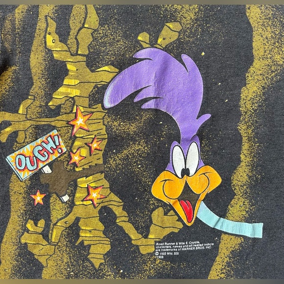 Vintage 1992 Looney Tunes Road Runner & Wile Coyote Single Stitch USA Shirt - Picture 4 of 6